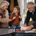 Voyage à l’étranger avec les grands-parents : le passeport de votre enfant ne suffit pas toujours